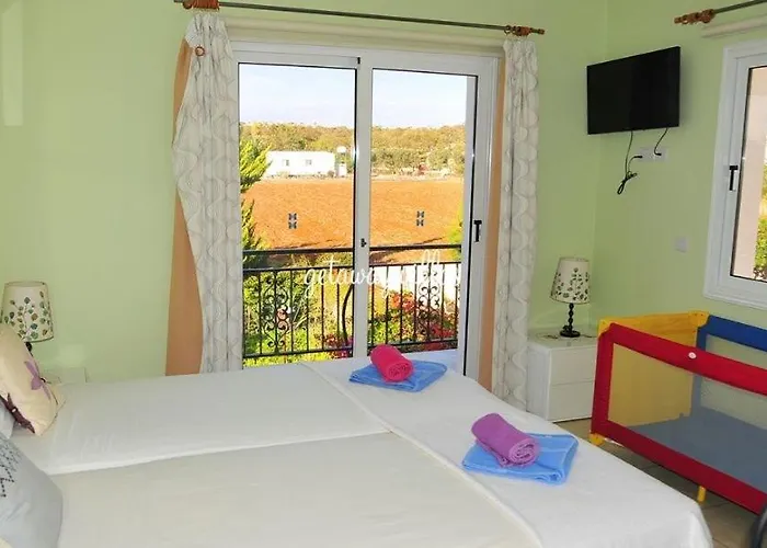 Villa Lula Ayía Nápa